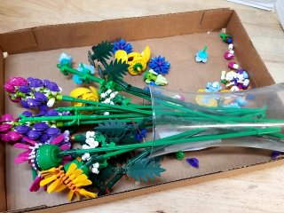Lego Bouquet, 15 in