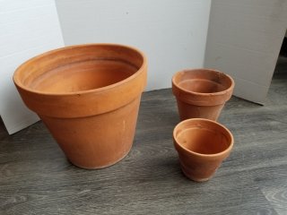 Clay planter pots, largest approx 15 by 12 inch
