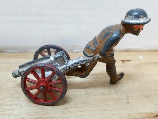 Vintage WWI Toy Soldier, 5 in, good cond.