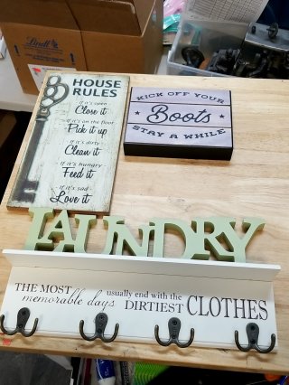 Wall Hooks & Decor Signs