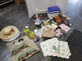 Box of household items 