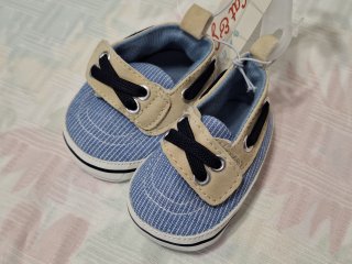 Baby size 0-3 clothing 