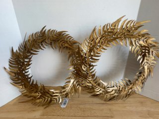 New Gold Fern Wreath, 20 in
