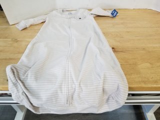 New size 9-12 month outfit 