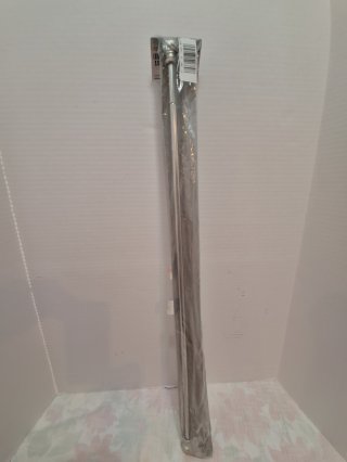 Silver Curtain Rod, 28 x 18 inch