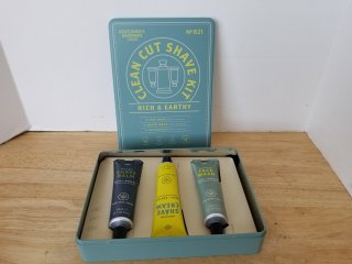 New gentleman shave kit