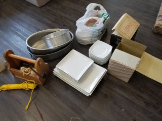 HOUSEHOLD ITEMS