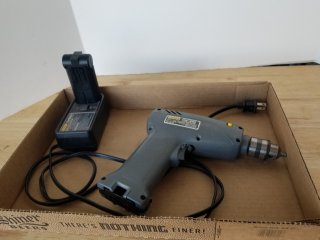 STANLEY 3/8 inch cordless drill/driver