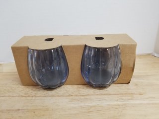 Pair of new drinking glasses, 4 inch tall 