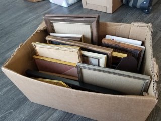 BOX of picture frames 
