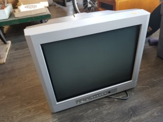 TV, not flat screen, 20 inch