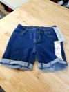 Item #751 — New Kids shorts, 4T
