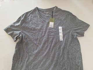Item #915 — Ladies size large clothing photo 2 of 2