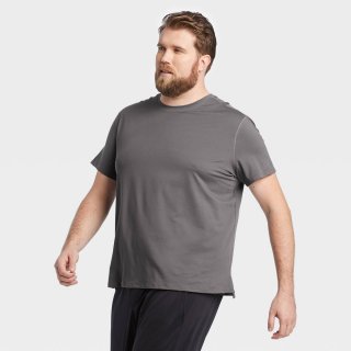 Item #748 — New Men\'s Short Sleeve Performance T-Shirt -, S
