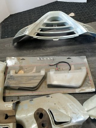 Item #303 — VINTAGE Vehicle Body Parts Lot photo 5 of 10