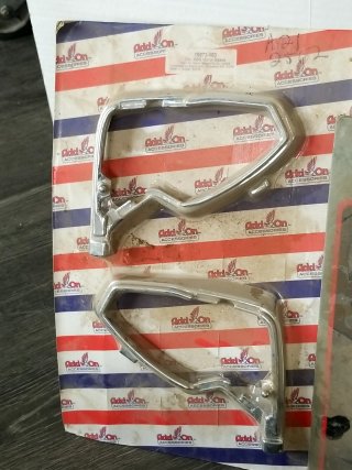 Item #243 — HARLEY DAVIDSON Motorcycle Parts Lot photo 8 of 10