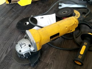 Item #255 — DeWalt Power Tools Set photo 3 of 5