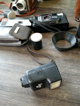 Item #238 — Vintage Camera Collection Lot photo 3 of 5