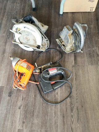 Item #261 — USED Power Tools Lot photo 1 of 5