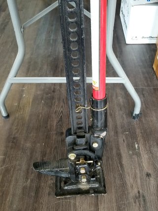 Item #268 — HYDRAULIC Jack with Red Handle photo 2 of 3