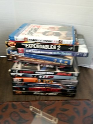 Item #276 — VINTAGE VHS Camcorder & Cassette Lot photo 5 of 6