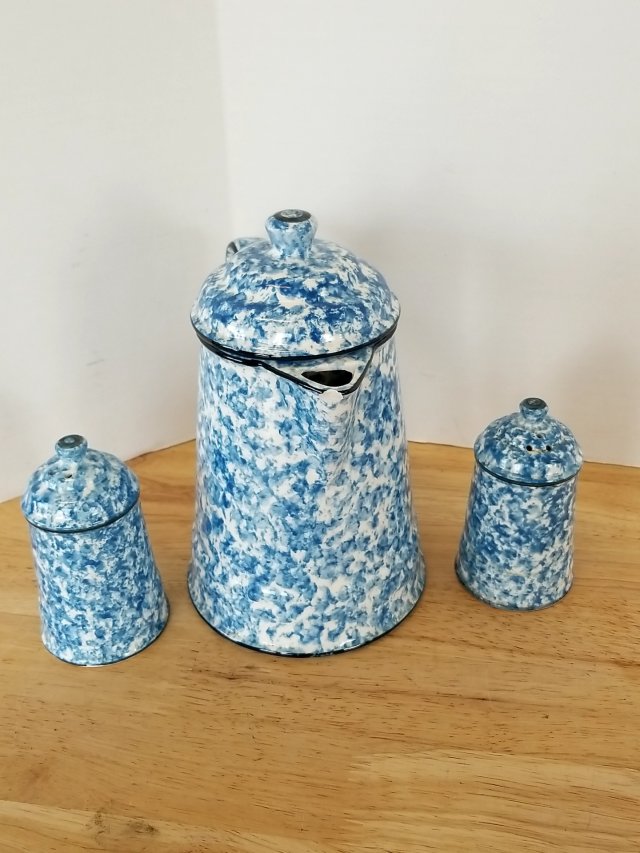 Item #256 — Japan coffee set, tallest 8 inch, chip on spout of pot photo 1 of 4