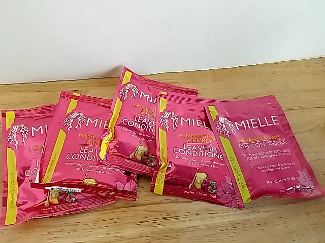 Item #495 — New Mielle Leave-In Conditioner Packets photo 1 of 2