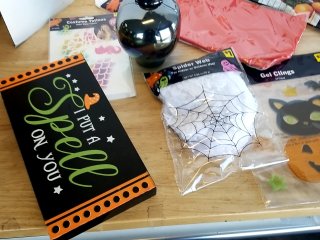 Item #303 — Halloween Decorations Lot photo 2 of 6