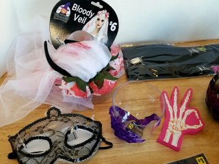 Item #302 — Halloween party decorations lot photo 3 of 5