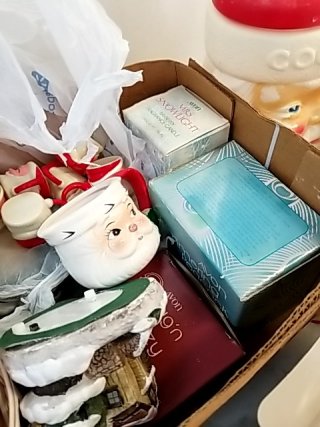 Item #93 — HOLIDAY Figurines & Ornaments Lot photo 9 of 9