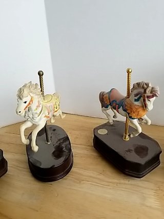 Item #105 — Vintage Carousel Music Boxes photo 4 of 5
