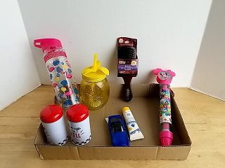 Item #146 — Kids' Toy & Personal Care Lot photo 1 of 4