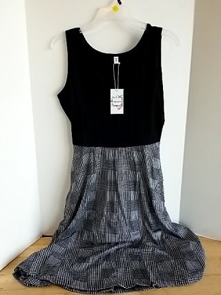Item #410 — New Black & White Checkered Sleeveless Dress Ladies large