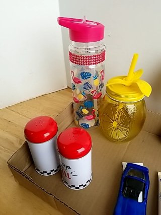 Item #146 — Kids' Toy & Personal Care Lot photo 4 of 4