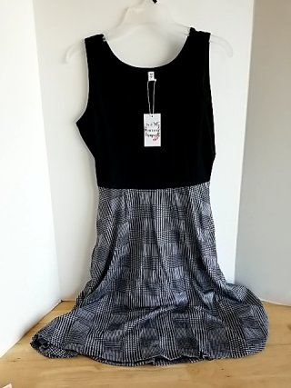 Item #407 — New Black & White Checkered Dress Ladies med