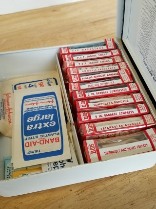 Item #254 — Vintage First Aid Kit photo 3 of 4