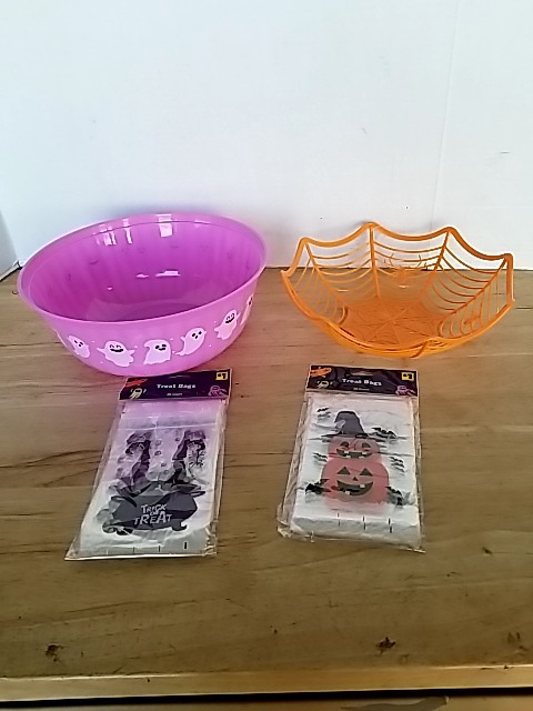 Item #426 — New Halloween Treat Supplies Bundle photo 1 of 4