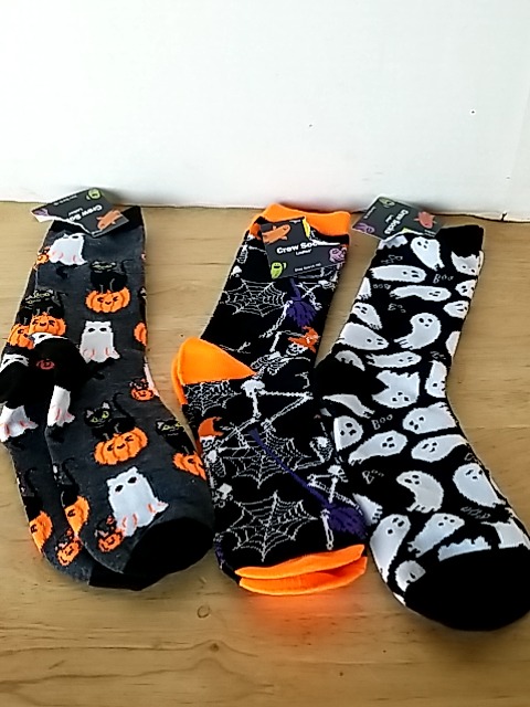 Item #388 — New Halloween Crew Socks 3-Pack Ladies 4-10 photo 1 of 2