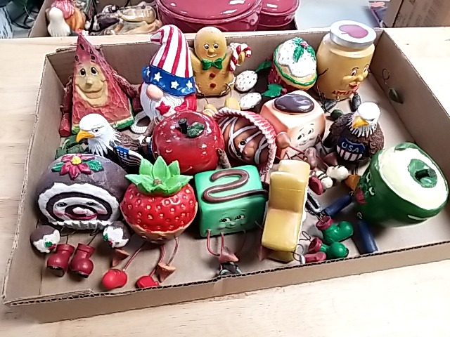 Item #239 — Vintage Christmas Ornament Collection Good cond photo 1 of 3
