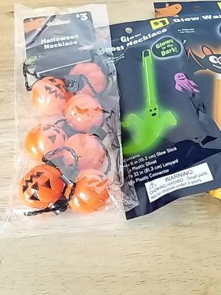Item #391 — New Halloween Glow Party Favor Set photo 2 of 4