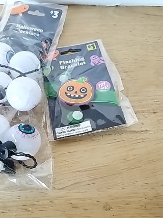 Item #391 — New Halloween Glow Party Favor Set photo 4 of 4