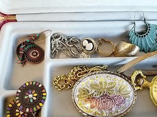 Item #21 — Vintage Jewelry Box with Assorted Pieces photo 3 of 10