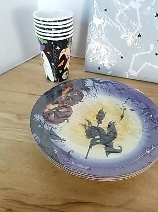 Item #407 — Halloween Party Supplies Lot photo 2 of 5