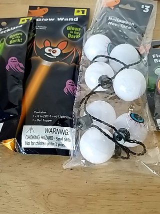 Item #391 — New Halloween Glow Party Favor Set photo 3 of 4