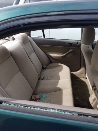 Item #3 — 2001 Green Honda Civic	26-01690 photo 5 of 7