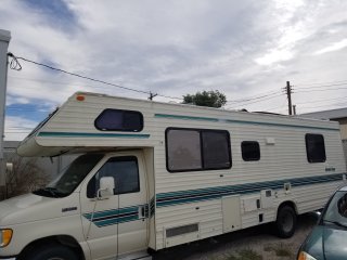 Item #1 — 1993 White Ford Econoline	26-00299 photo 5 of 5