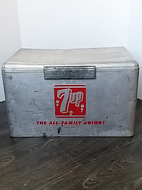 Item #85 — VINTAGE 7UP Metal Cooler 22 by 14 by 13 inch photo 1 of 8
