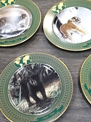 Item #367 — Set of 5 Wildlife Decorative Plates photo 3 of 5