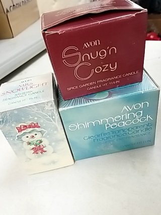 Item #368 — CHRISTMAS Ornaments & Figurines Lot photo 6 of 6