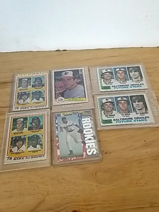 Item #181 — 3 Cal Ripken, Alex Rodriquez, 2 Lou Whitaker, rookie cards photo 1 of 7
